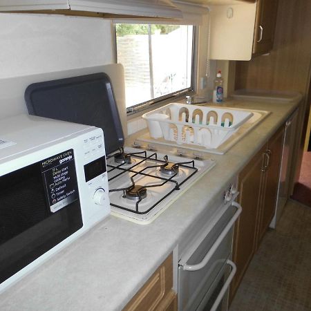 Kenge Apartmanok Balatonszárszó Buitenkant foto