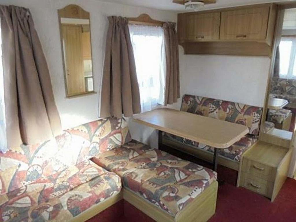 Kenge Apartmanok Balatonszárszó Buitenkant foto